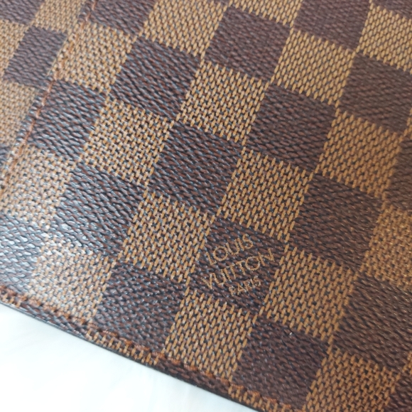 Authentic Louis Vuitton - Picture 16 of 16